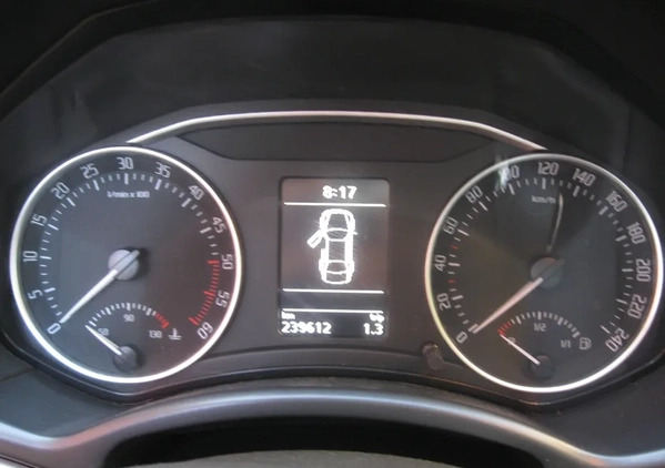 Skoda Octavia cena 21900 przebieg: 239612, rok produkcji 2012 z Złoty Stok małe 301